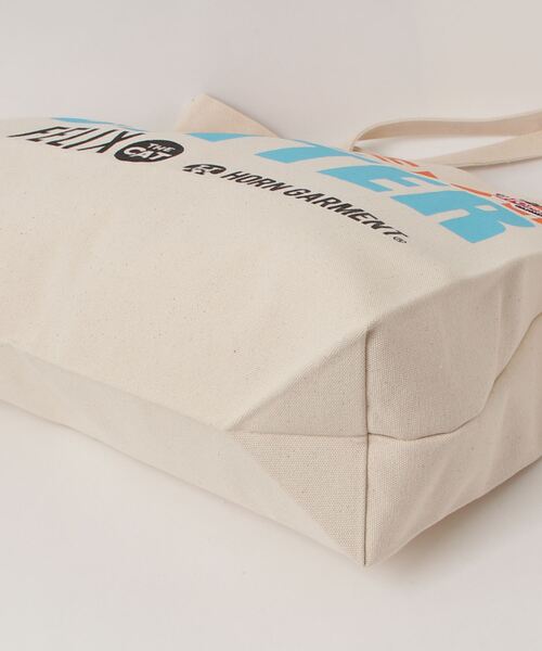 HORN GARMENT(ホーンガーメント)の「Y.L.B Felix Tote Bag(トートバッグ・メンズ・アイボリー/ブラック・FREE)」の15枚目の写真