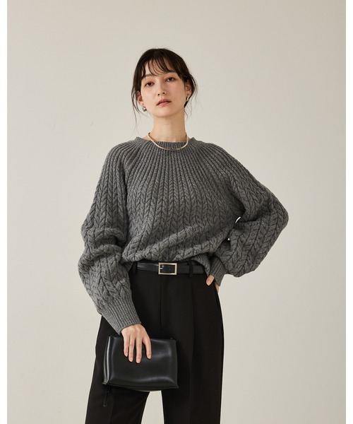 qualite（カリテ）の「ケーブルスラッシュネックニット/秋服/冬服/ハイゲージニット/ローゲージニット（ニット/セーター・レディース・アイボリー/グレー・フリー）」の7枚目の写真