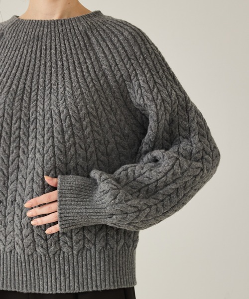 qualite（カリテ）の「ケーブルスラッシュネックニット/秋服/冬服/ハイゲージニット/ローゲージニット（ニット/セーター・レディース・アイボリー/グレー・フリー）」の12枚目の写真