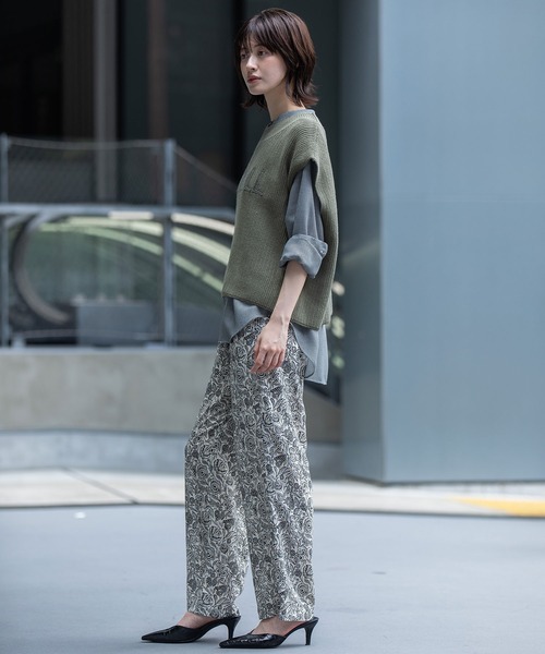 Munich（ミューニック）の「7GG片畦編みニットロゴ刺繍ジレ（ニット/セーター・レディース・ブラック/グレイッシュベージュ/カーキ・FREE）」の8枚目の写真