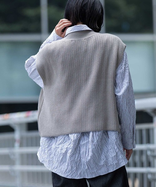 Munich（ミューニック）の「7GG片畦編みニットロゴ刺繍ジレ（ニット/セーター・レディース・ブラック/グレイッシュベージュ/カーキ・FREE）」の14枚目の写真