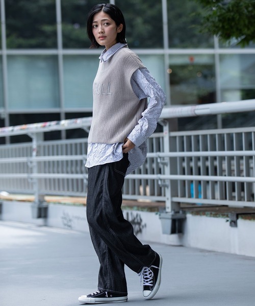 Munich（ミューニック）の「7GG片畦編みニットロゴ刺繍ジレ（ニット/セーター・レディース・ブラック/グレイッシュベージュ/カーキ・FREE）」の16枚目の写真