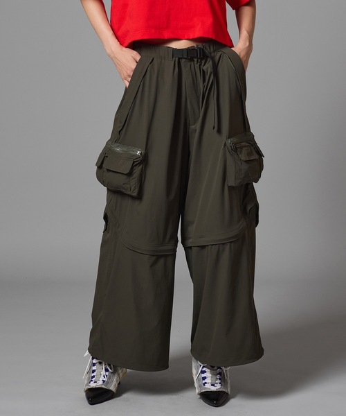 NON TOKYO(ノントーキョー)の「2WAY CARGO PANTS(カーゴパンツ・レディース・レッド/カーキ/ブラック・2/1)」の2枚目の写真