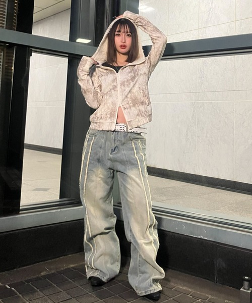 .KOM(ドットコム)の「A'GEM/9 × .kom 『.KOM/ドットケーオーエム』 Faux Shearling Collar Grunge Jacket/フェイクムートン襟付き グランジ加工ジャケット(ブルゾン・レディース・ベージュ/ブラック・FREE)」の13枚目の写真