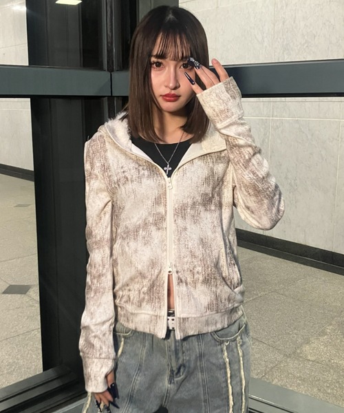.KOM(ドットコム)の「A'GEM/9 × .kom 『.KOM/ドットケーオーエム』 Faux Shearling Collar Grunge Jacket/フェイクムートン襟付き グランジ加工ジャケット(ブルゾン・レディース・ベージュ/ブラック・FREE)」の5枚目の写真