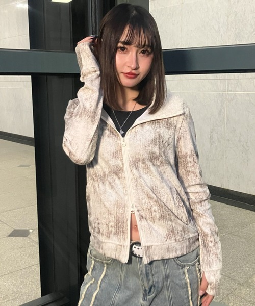 .KOM(ドットコム)の「A'GEM/9 × .kom 『.KOM/ドットケーオーエム』 Faux Shearling Collar Grunge Jacket/フェイクムートン襟付き グランジ加工ジャケット(ブルゾン・レディース・ベージュ/ブラック・FREE)」の8枚目の写真