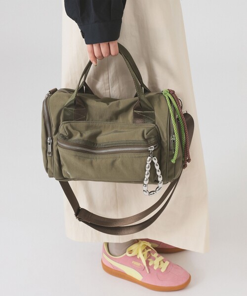 Ray BEAMS(レイビームス)の「CONTROL FREAK / ミリタリー チャーム ボストン バッグ(トートバッグ・レディース・カーキ/ブラック・ONE SIZE)」の1枚目の写真