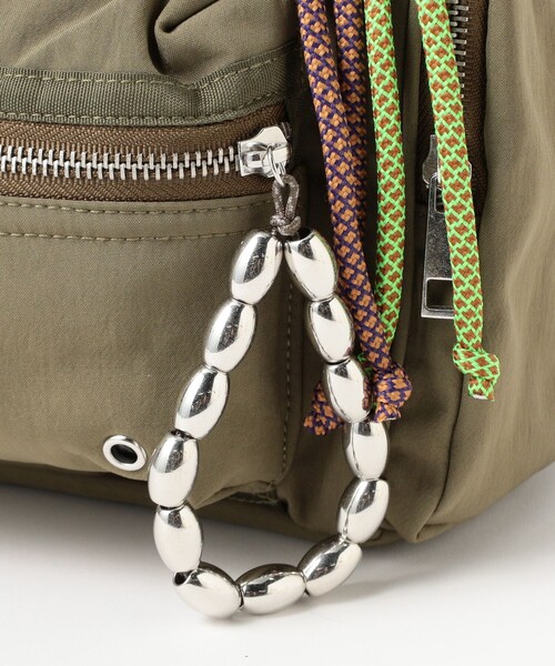 Ray BEAMS(レイビームス)の「CONTROL FREAK / ミリタリー チャーム ボストン バッグ(トートバッグ・レディース・カーキ/ブラック・ONE SIZE)」の13枚目の写真