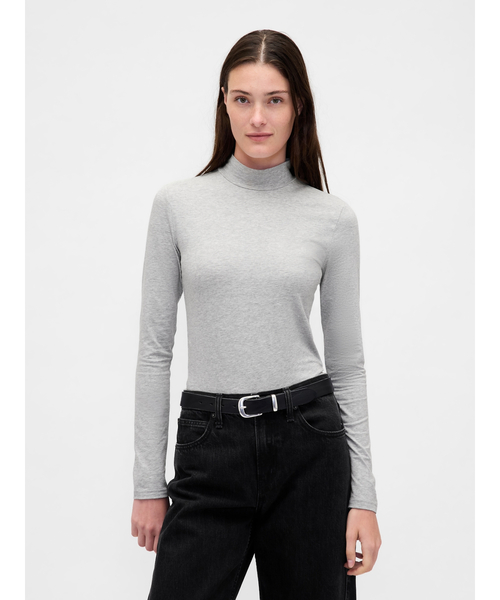 GAP(ギャップ)の「クローズニット ジャージー モックネックTシャツ(Tシャツ/カットソー・レディース・ライトグレー/ホワイト/ブラック/ライトブラウン・XS/S/M/L/XL/XXS)」の4枚目の写真