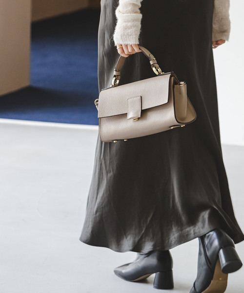 LORISTELLA(ロリステッラ)の「《WEB限定追加》LORISTELLA/ロリステッラ ワンハンドルショルダーバッグ(ショルダーバッグ・レディース・ベージュ/ブラック・FREE)」の2枚目の写真