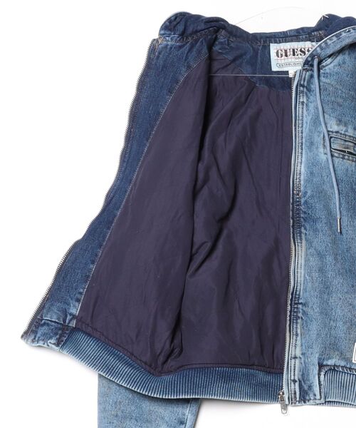 Guess(ゲス)の「GUESS Originals Denim Hoodie Jacket デニムジャケット(デニムジャケット・メンズ・インディゴブルー・SMALL/MEDIUM/LARGE/X-LARGE)」の3枚目の写真