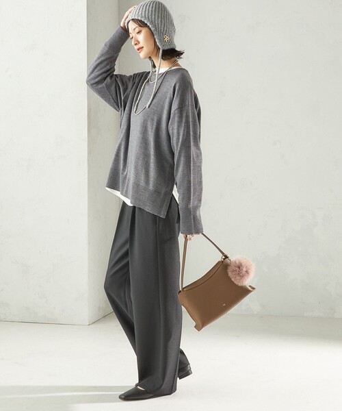 SHIPS（シップス）の「perah: ブローチ 付 イヤー フラップ ラメ ニット キャップ（ニットキャップ/ビーニー・レディース・グレー/ブラック・ONE SIZE）」の3枚目の写真