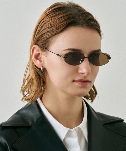 NUEF （ヌエフ）の「cent cinquante-trois153（サングラス・レディース・ブラウン/ブラック/クリア・FREE）」の3枚目の写真