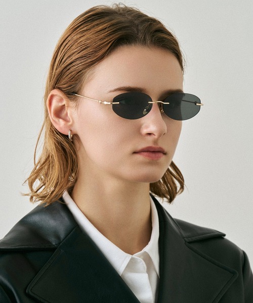 NUEF （ヌエフ）の「cent cinquante-trois153（サングラス・レディース・ブラウン/ブラック/クリア・FREE）」の4枚目の写真