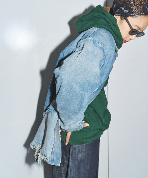 KURO（クロ）の「KURO MORE DAMAGE WASHED SWEAT PARKA 964072：スウェット（スウェット・レディース・グリーン・MEDIUM）」の9枚目の写真
