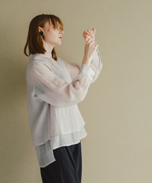 WHYTO.(ホワイト)の「「WHYTO. / ホワイト」レイヤードシアーブラウス(シャツ/ブラウス・レディース・ブラック/ライラック/オフホワイト・36/38)」の5枚目の写真