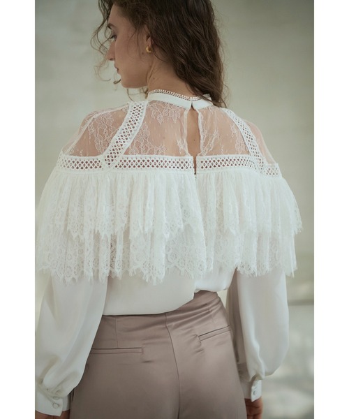 Estella.K(エステラケー)の「Oliviela Lace Blouse レースブレードトリムBL(シャツ/ブラウス・レディース・オフホワイト/ブラック・FREE)」の5枚目の写真