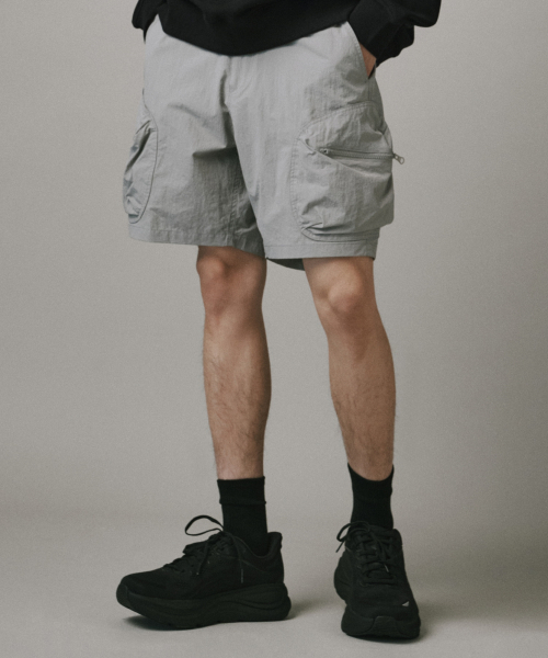 Verdnt（バーダント）の「ボリュームカーゴナイロンショートパンツ[グレー]（その他パンツ・レディース・グレー・X-LARGE/SMALL/MEDIUM/LARGE）」の4枚目の写真