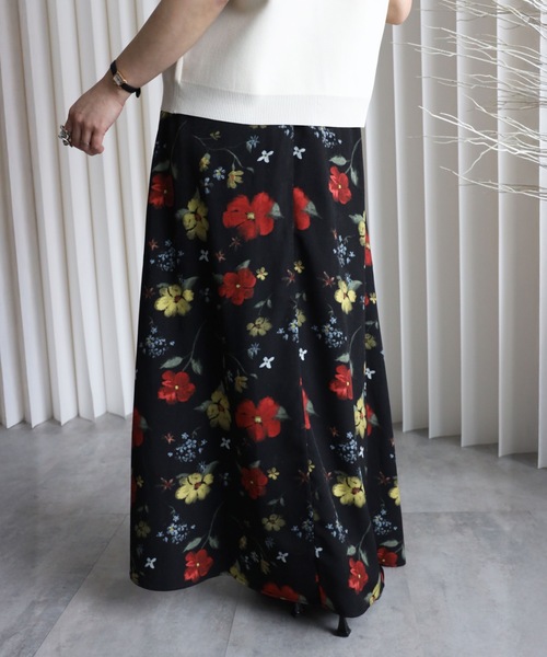 セール】【 YENNA 2026 SS 新作 】フラワーフレアロングスカート