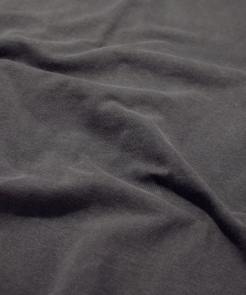 suade（スエード）の「ALBINO TEE [PIGMENT BLACK]（Tシャツ/カットソー・レディース・その他・MEDIUM/LARGE/X-LARGE）」の5枚目の写真