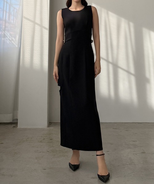 Louere(ルエレ)の「サークルスリットノースリーブワンピース(ワンピース・レディース・ブラック/アイボリー/ダークグレー・SMALL/MEDIUM/LARGE/X-LARGE)」の6枚目の写真