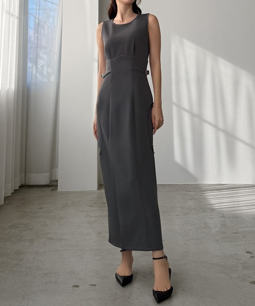 Louere(ルエレ)の「サークルスリットノースリーブワンピース(ワンピース・レディース・ブラック/アイボリー/ダークグレー・SMALL/MEDIUM/LARGE/X-LARGE)」の14枚目の写真
