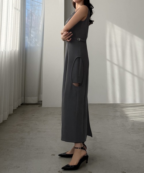 Louere(ルエレ)の「サークルスリットノースリーブワンピース(ワンピース・レディース・ブラック/アイボリー/ダークグレー・SMALL/MEDIUM/LARGE/X-LARGE)」の16枚目の写真