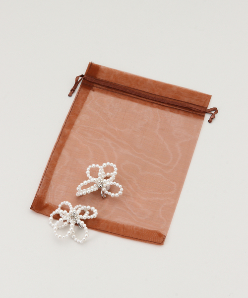 La TOTALITE（ラトータリテ）の「POP ADER.bijoux/ポップ アデルビジュー Emilie earring（イヤリング・レディース・ホワイト・FREE）」の5枚目の写真