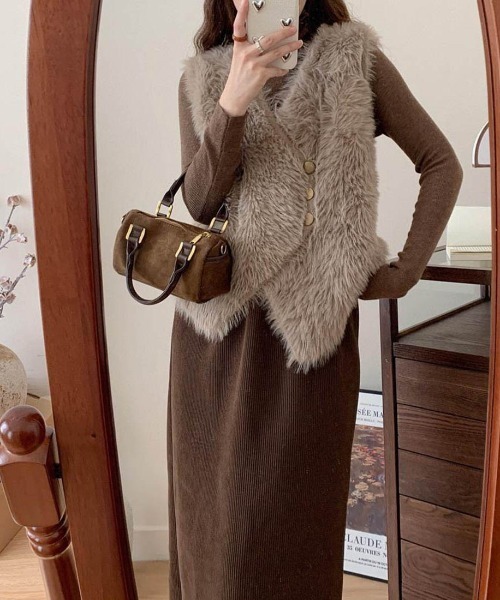 セール】スタイリングのアクセントになるファーベスト（ベスト