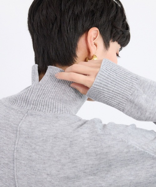 BARNYARDSTORM（バンヤードストーム）の「BARNYARDSTORM / ハイネックワイドポンチョニット【WEB限定カラー】（ニット/セーター・レディース・ブラック/グリーン/ブラウン/オレンジ/ブルー/グレー・FREE）」の21枚目の写真