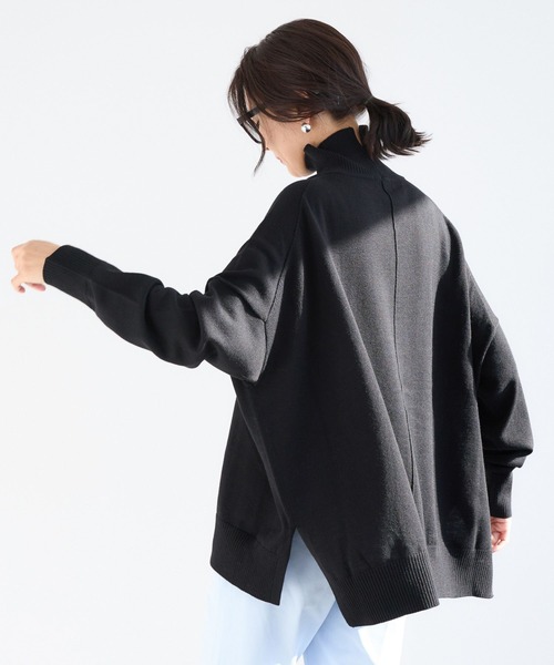 BARNYARDSTORM（バンヤードストーム）の「BARNYARDSTORM / ハイネックワイドポンチョニット【WEB限定カラー】（ニット/セーター・レディース・ブラック/グリーン/ブラウン/オレンジ/ブルー/グレー・FREE）」の20枚目の写真