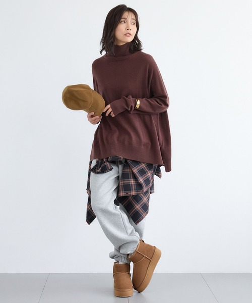 BARNYARDSTORM（バンヤードストーム）の「BARNYARDSTORM / ハイネックワイドポンチョニット【WEB限定カラー】（ニット/セーター・レディース・ブラック/グリーン/ブラウン/オレンジ/ブルー/グレー・FREE）」の15枚目の写真