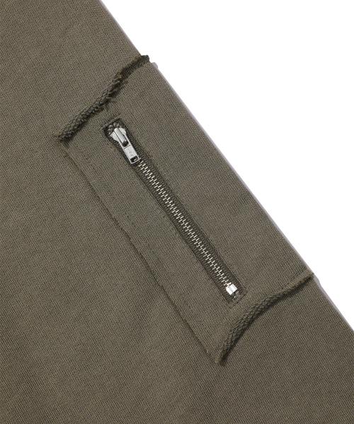 EPISODE UNTITLED(エピソードアンタイトルド)の「SYMBOL MATCH PIGMENT ZIP-UP HOODIE_KHAKI(パーカー・レディース・その他・2/3)」の4枚目の写真