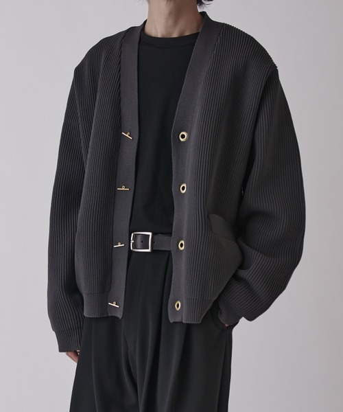 Lui's（ルイス）の「ゴールドTバーカーデ（カーディガン/ボレロ・メンズ・ブラック/チャコールグレー・S/M）」の2枚目の写真