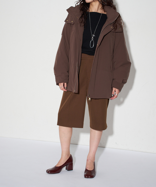 GRISE(グリーズ)の「GRISE6.5cmレザーCURVYパンプス(パンプス・レディース・ブラック/レッド/ホワイト・22.5cm/22cm/25cm/23cm/24.5cm/24cm/23.5cm)」の21枚目の写真