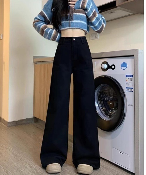 Flugge(フラッジー)の「セミフレアデニムパンツ(デニムパンツ・レディース・ブラック・MEDIUM/LARGE)」の3枚目の写真