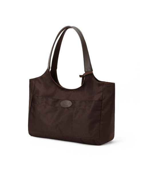 Yuje(ユジェ)の「SUEDE LIBER BAG_middle (2color)(ショルダーバッグ・レディース・ブラック/ダークブラウン・FREE)」の11枚目の写真