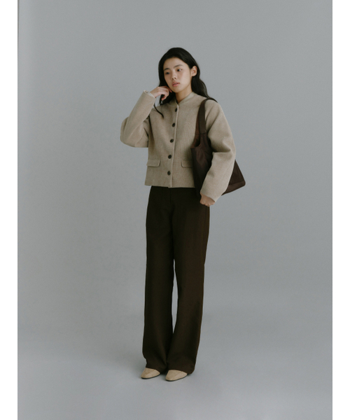 Yuje(ユジェ)の「SUEDE LIBER BAG_middle (2color)(ショルダーバッグ・レディース・ブラック/ダークブラウン・FREE)」の13枚目の写真