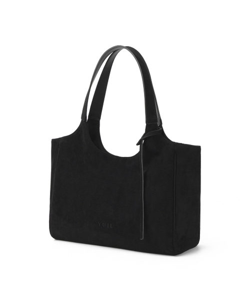 Yuje(ユジェ)の「SUEDE LIBER BAG_middle (2color)(ショルダーバッグ・レディース・ブラック/ダークブラウン・FREE)」の20枚目の写真