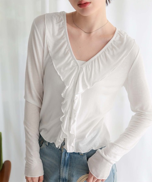 titivate（ティティベイト）の「フリルデザインカットソートップス（Tシャツ/カットソー・レディース・ライトブルー/ライトグレー/ブラック/オフホワイト・FREE）」の5枚目の写真