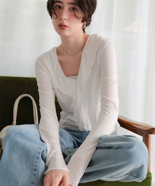 titivate（ティティベイト）の「フリルデザインカットソートップス（Tシャツ/カットソー・レディース・ライトブルー/ライトグレー/ブラック/オフホワイト・FREE）」の7枚目の写真