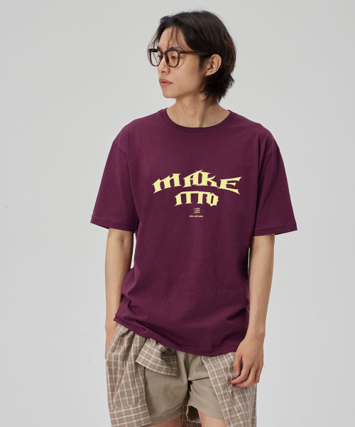 MAKEITTO（メイキット）の「[BLACK LETTER]CREW NECK TEE_WINE（Tシャツ/カットソー・メンズ・その他・M/L/XL/XXL）」の2枚目の写真