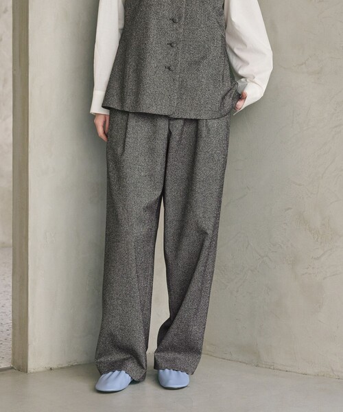 BEAUTY&YOUTH UNITED ARROWS（ビューティーアンドユースユナイテッドアローズ）の「ツイードライク タックワイドパンツ（スラックス・レディース・ブラック/その他1・S/XS/M）」の4枚目の写真