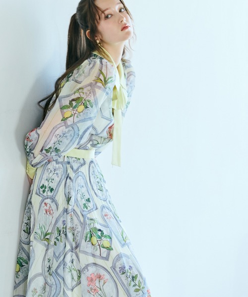 フラワーフレームプリントブラウス（シャツ/ブラウス）｜Audie a Muses