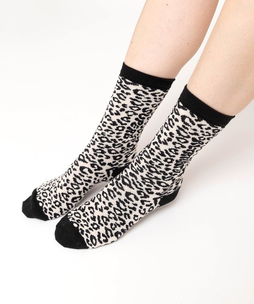 RNA（アールエヌエー）の「E5220 レオパードロゴソックス（ソックス/靴下・レディース・グリーン/ピンク/ベージュ/マスタード・FREE）」の5枚目の写真