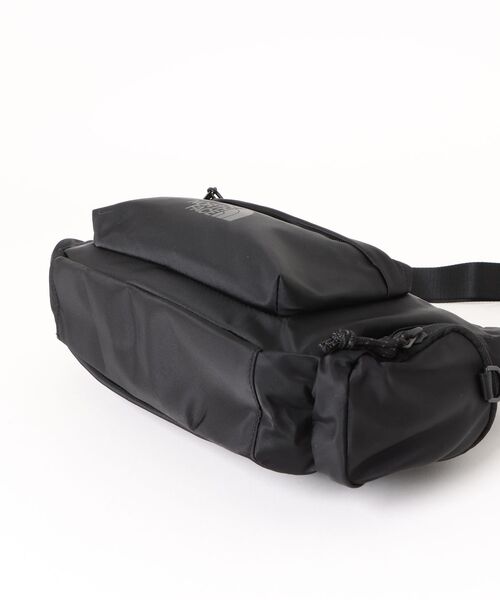 THE NORTH FACE(ザノースフェイス)の「【韓国限定・日本未入荷】THE NORTH FACE BONNEY HOBO BAG MINI / ノースフェイス ボニーホーボーバッグ ミニ(ショルダーバッグ・メンズ・クリーム/ブラック/シルバーグレー・FREE)」の9枚目の写真