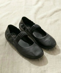 ASH（アッシュ）の「アッシュ【MAYA】フラットメリージェーン レザー フラットパンプス 1.5cmヒール（パンプス）」