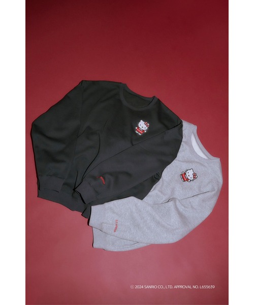 Lil Ambition(リルアンビション)の「HELLO KITTY×Lil Ambition Wappen Sweat ワッペンスウェット ハローキティコラボ(スウェット・レディース・ネイビー/グレー・フリー)」の7枚目の写真