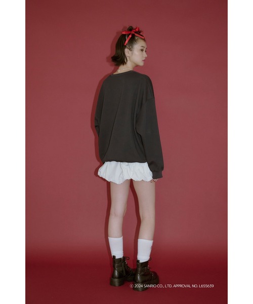 Lil Ambition(リルアンビション)の「HELLO KITTY×Lil Ambition Wappen Sweat ワッペンスウェット ハローキティコラボ(スウェット・レディース・ネイビー/グレー・フリー)」の10枚目の写真