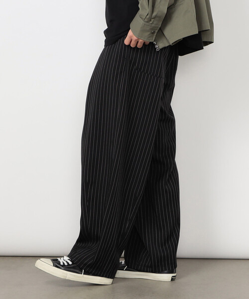 Purple&Yellow（パープルアンドイエロー）の「ストライプ ワイドテーパードパンツ（その他パンツ・メンズ・ブラック/グレー・X-SMALL/SMALL/MEDIUM/LARGE）」の2枚目の写真